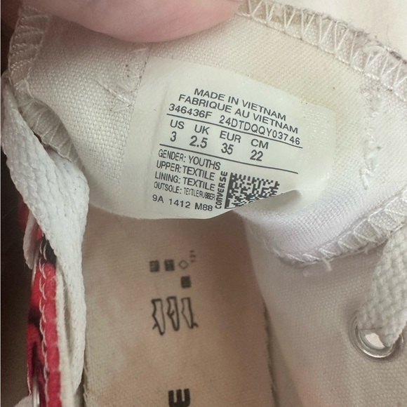 Converse Canvas Roses Low Tops Girls Size 3 Grunge Romantic Stranger Things - Picture 7 of 8